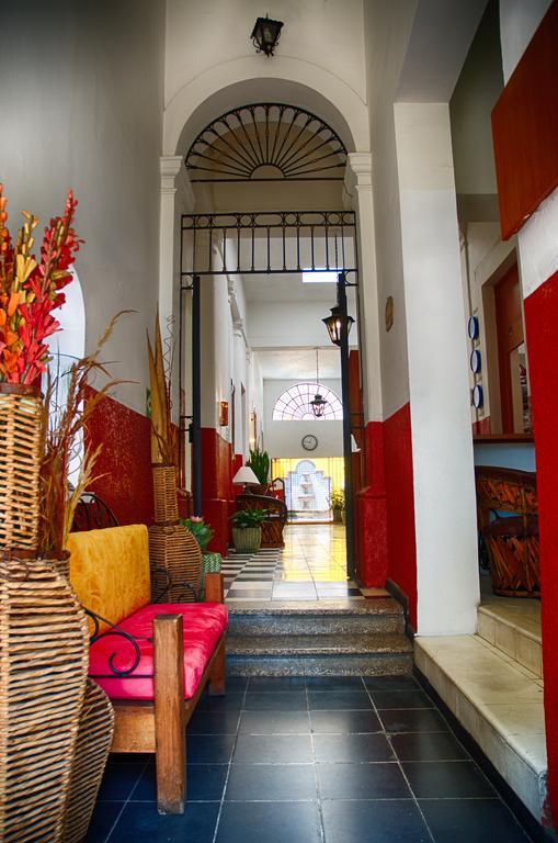 גואדלחארה Hostal De Maria מראה חיצוני תמונה