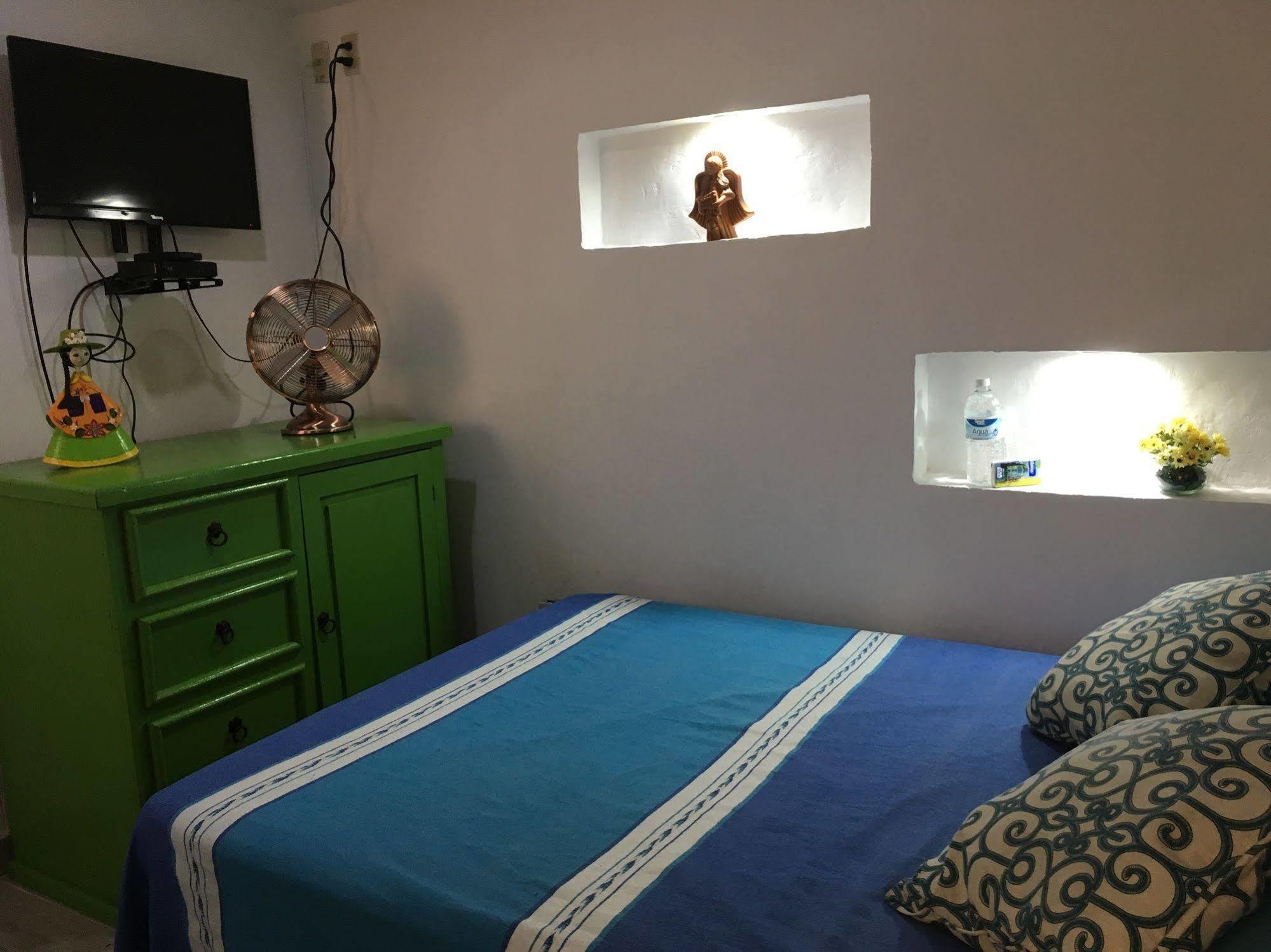 גואדלחארה Hostal De Maria מראה חיצוני תמונה