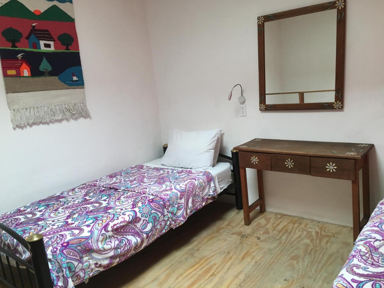 גואדלחארה Hostal De Maria מראה חיצוני תמונה