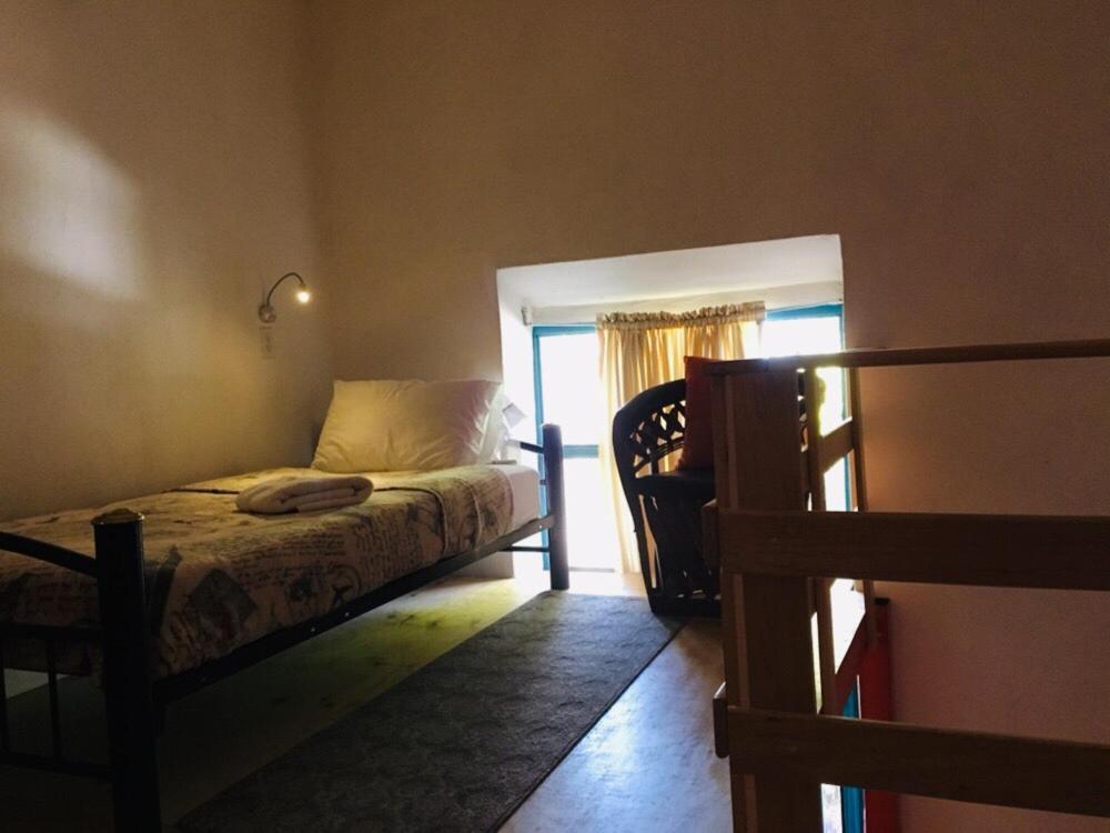 גואדלחארה Hostal De Maria מראה חיצוני תמונה